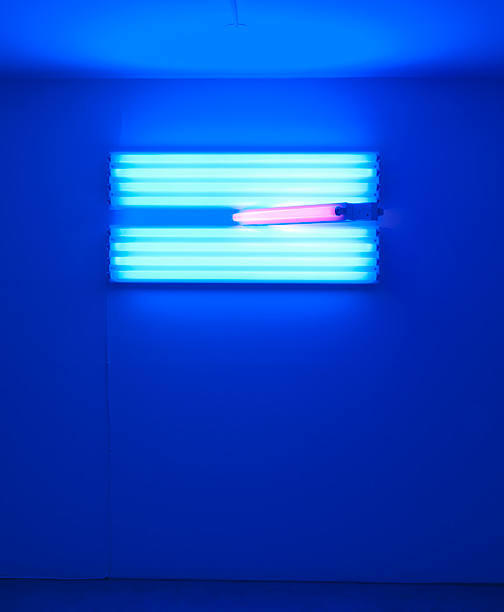 Dan Flavin / Dan Flavin Untitled (for the Vernas on opening anew)  1993 58.5  x 122 x 51 cm blue, pink and yellow fluorescent light Ed. 1/5