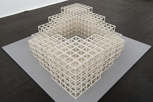 Sol LeWitt / Sol LeWitt 1,2,3,4,5 (Square)  1986 48,5 x 164,5 x 164,5 cm white painted wood structure